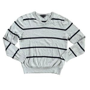 Men’s Signature GAP 100% Cotton V-Neck Sweater / Size M